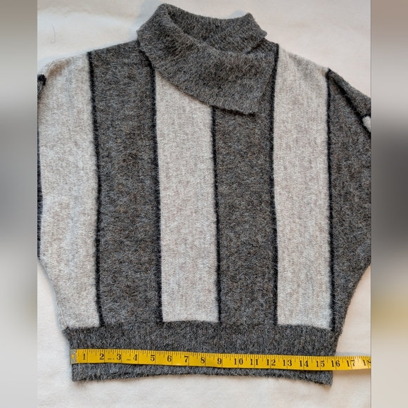 Vintage Elegant Women's Sweater Striped 80s 90s Dolman Sleeve Size S - Picture 10 of 16